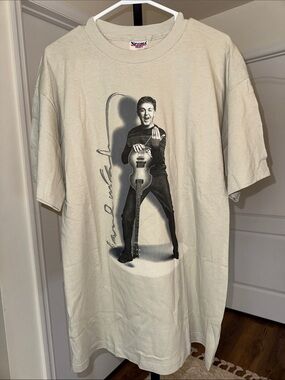 Authentic NEW Vintage Paul McCartney 2002 Concert T-Shirt - Size L